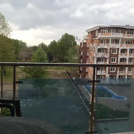Апартаменты Semiramida Garden *